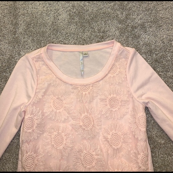 Lauren Conrad Light Pink floral longsleeve top XS - Picture 5 of 8
